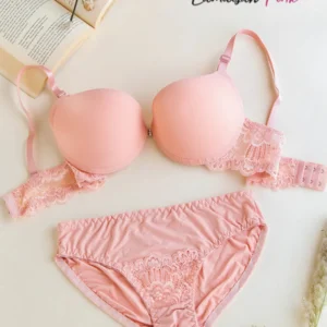 Lacy Bra Set